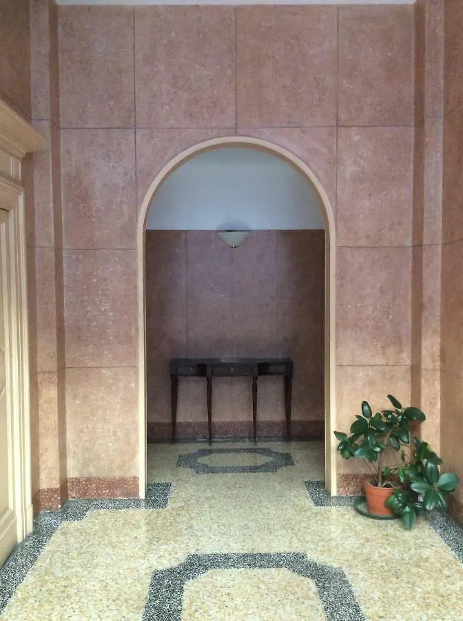 Apartment Solferino 37 ميلان