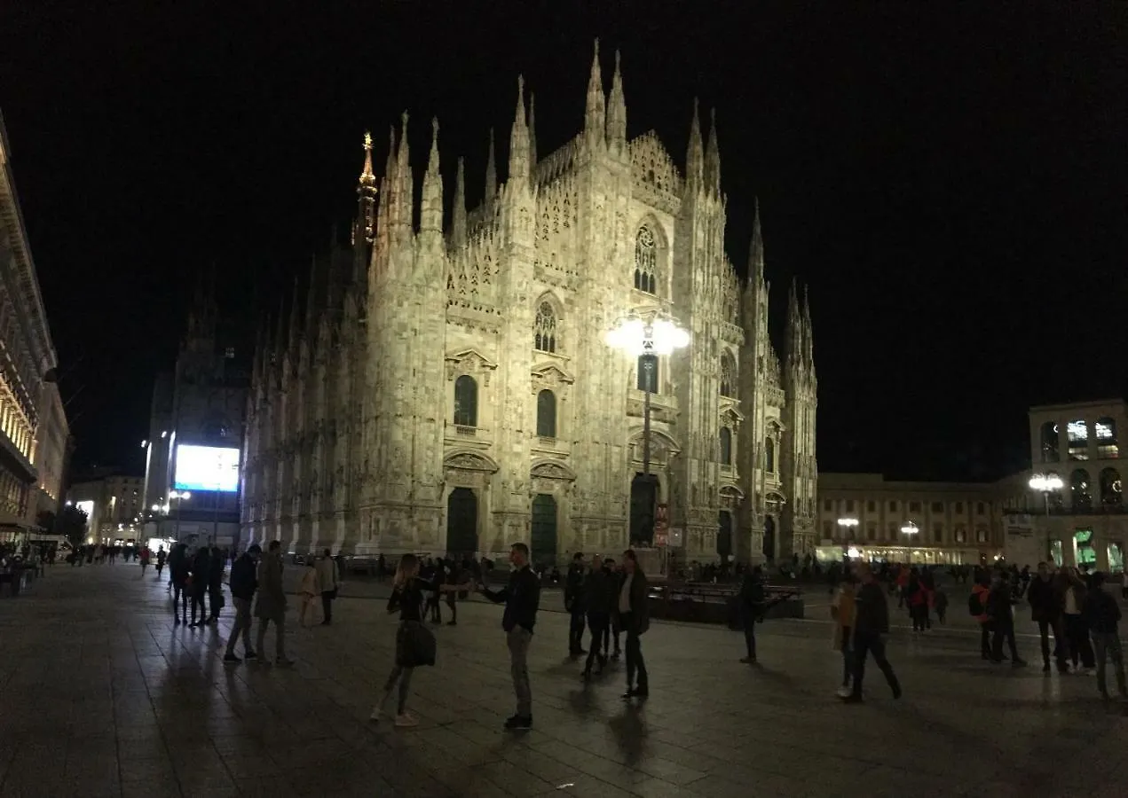 Apartment Solferino 37 ميلان