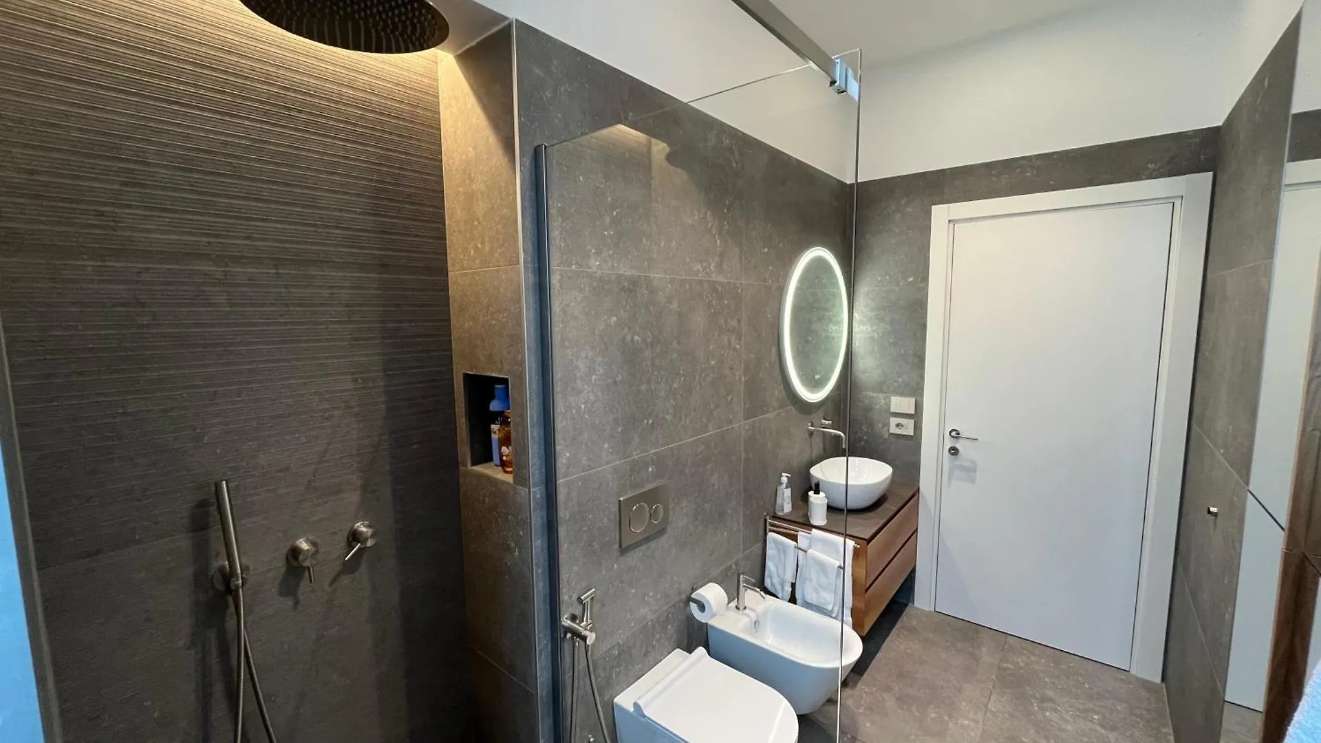 Apartment Solferino 37 Milan