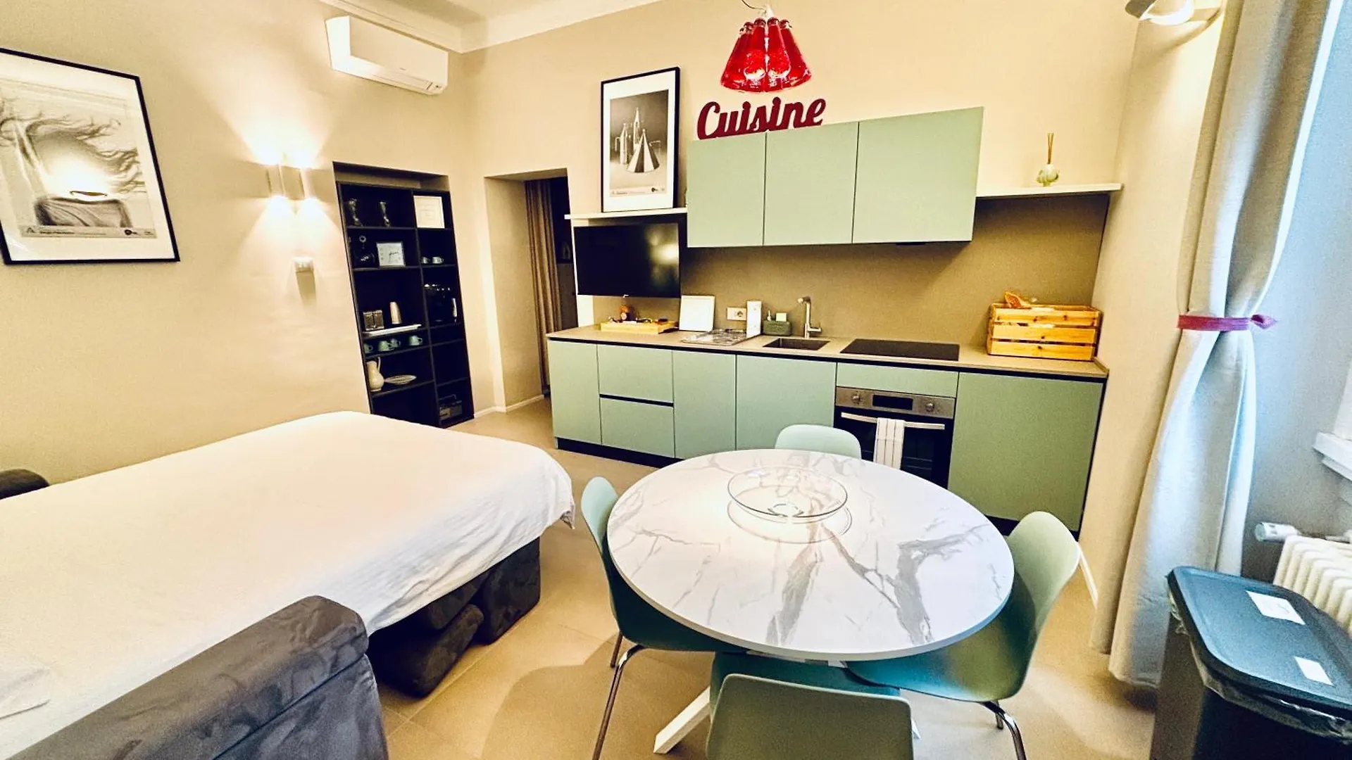 Apartment Solferino 37 Milan