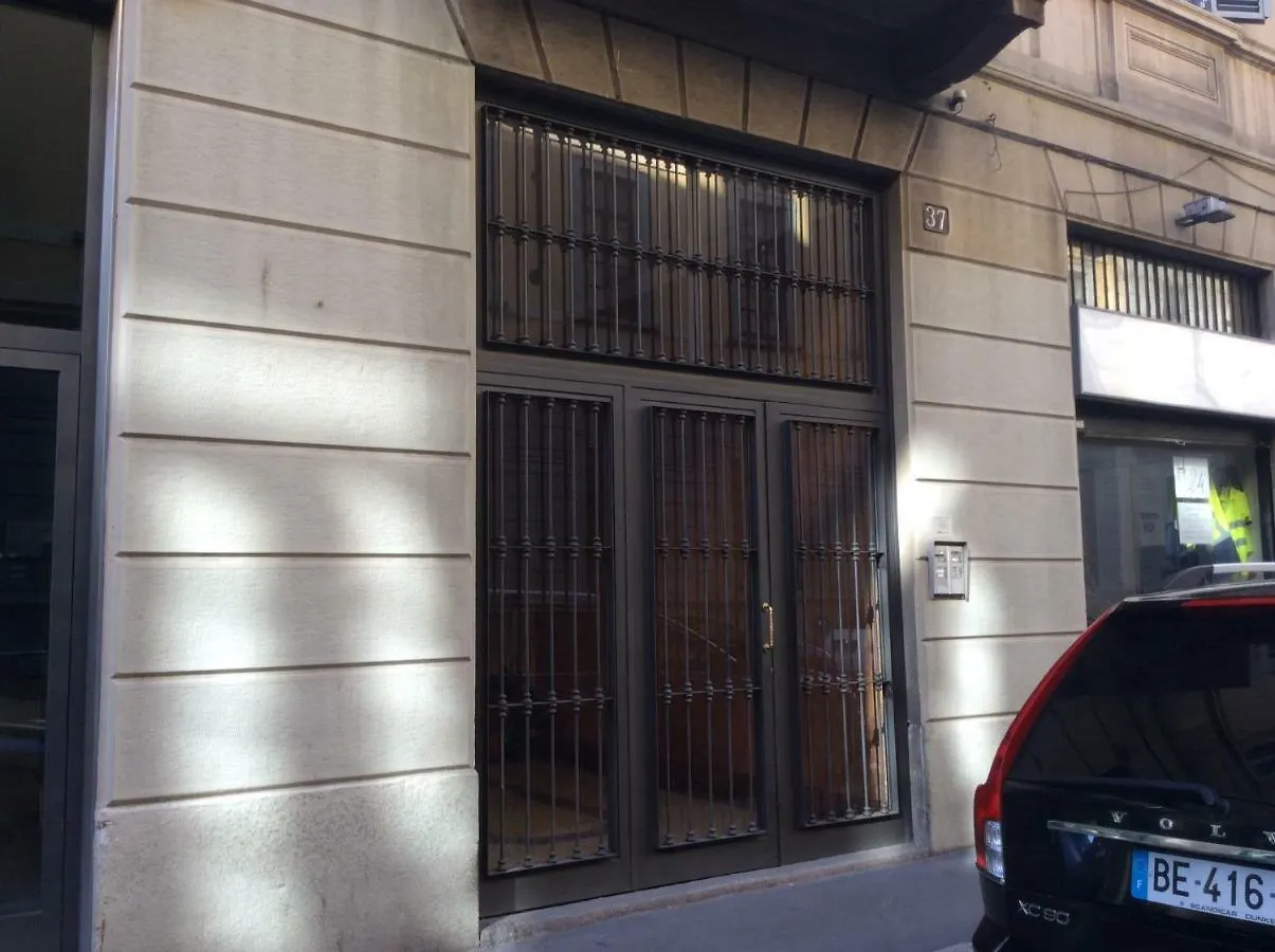 Apartment Solferino 37 Mailand