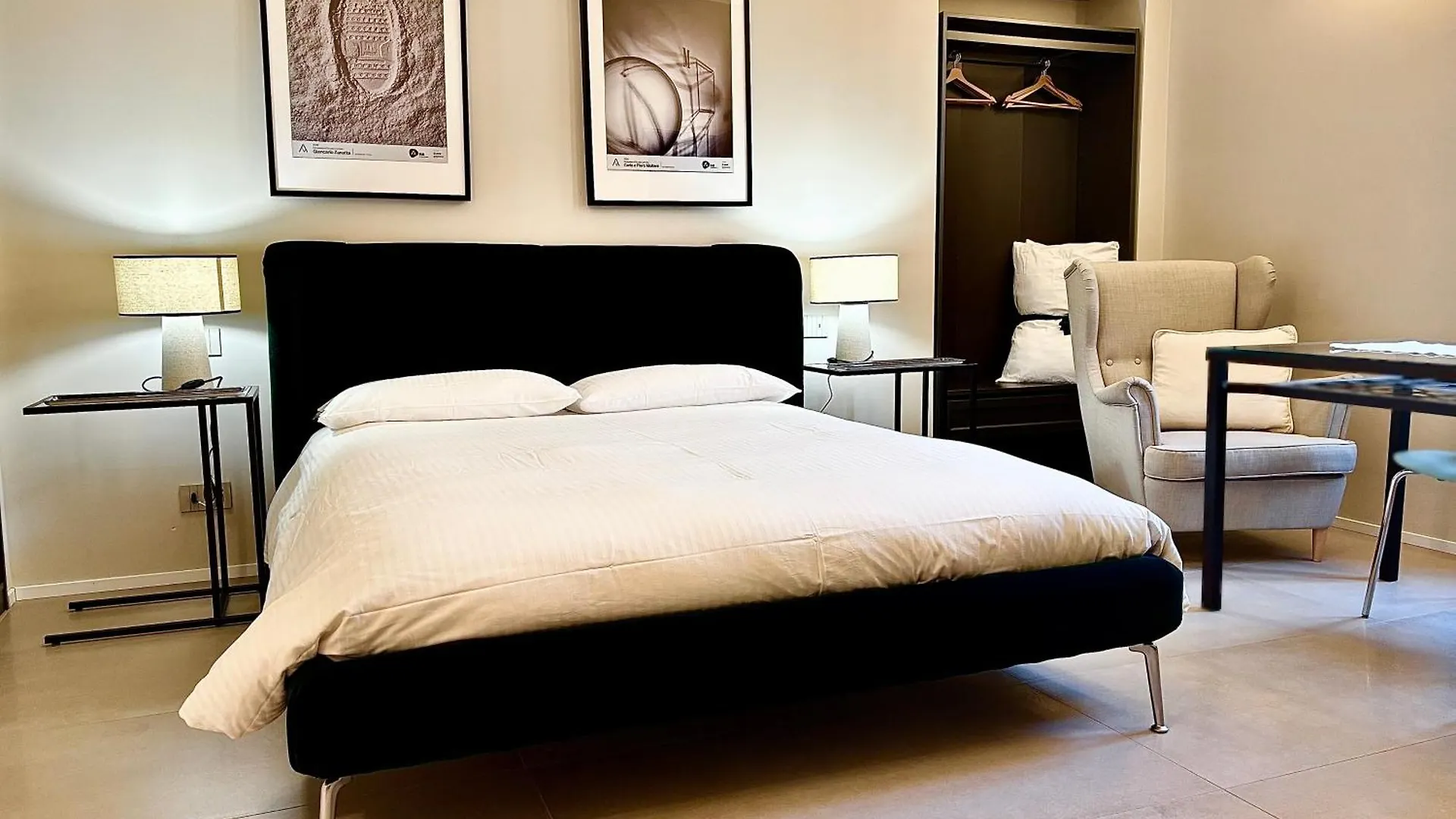 Apartment Solferino 37 Milan Italy
